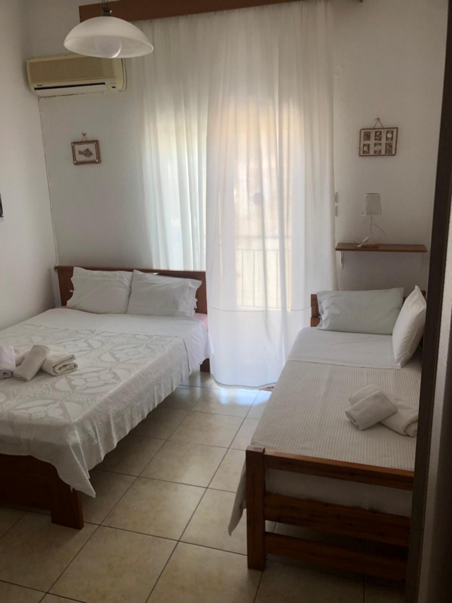 Nikos Rooms Неа-Перамос Экстерьер фото
